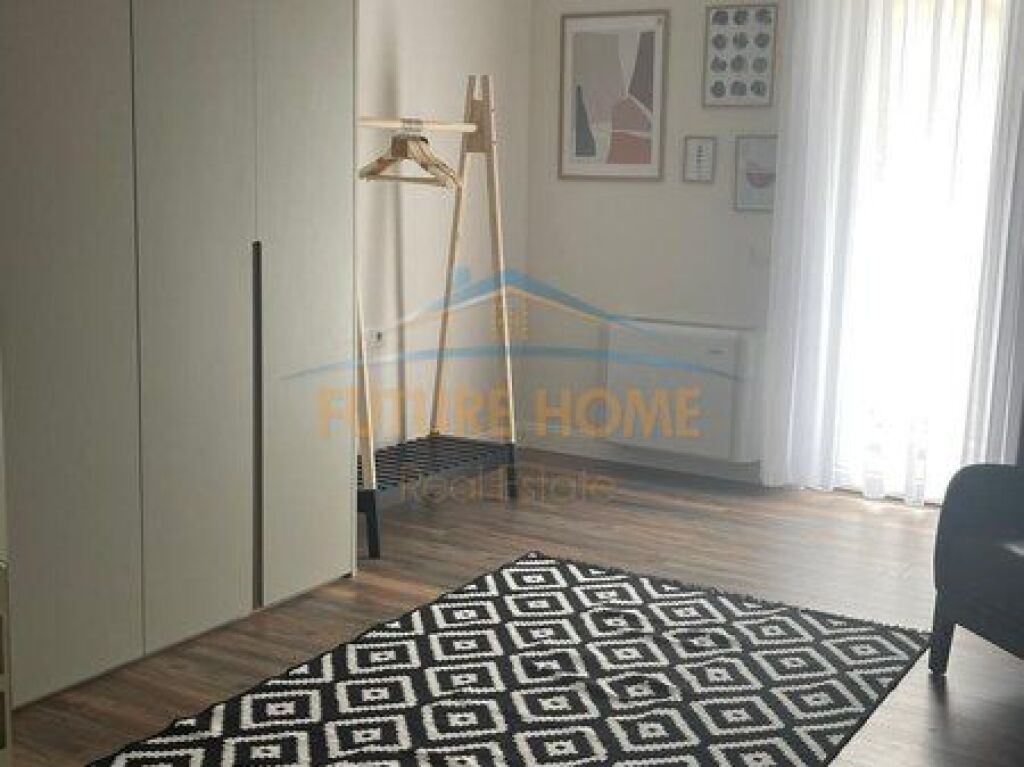 Qira, Vile, Farke e Vogel, Tirane