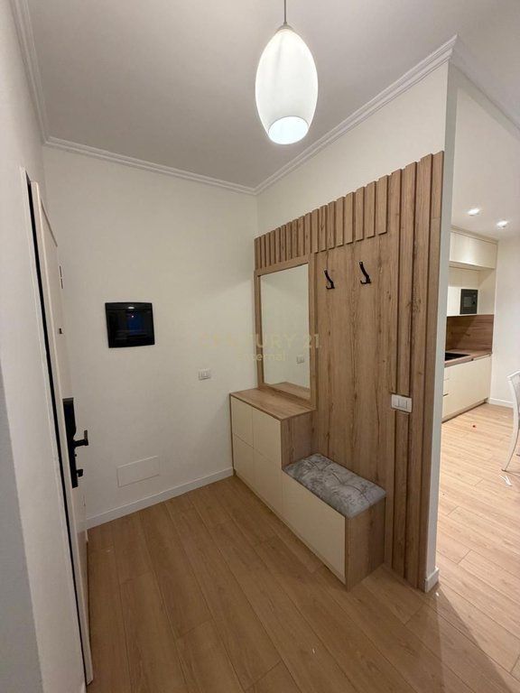 Apartament 1+1 per qira tek Rruga e Kosovarëve 1,000 € /Muaj Sip. Totale  68m2