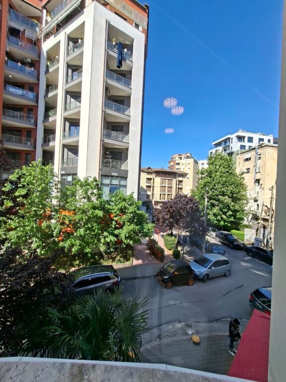 🏠 Commercial Space for Rent 75m² (📍Rr. Kosovarëve / Hotel Dinasty)🔥 Prime location || Ready for your business ✨️ 850€ Net / Month 💶