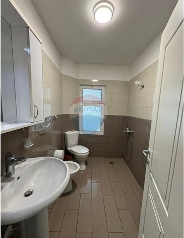 Apartament - Për Shitje - Rruga Belul Hatibi, Tiranë