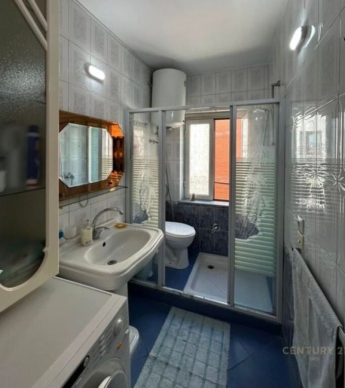 Appartamento 2+1 in affitto in via Dibra