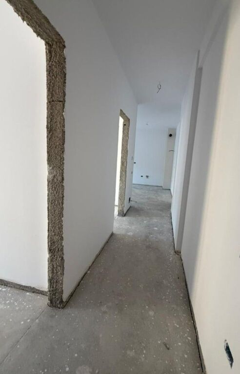 Shitet apartament 2+1  Ali Dem Tregu Elektrik