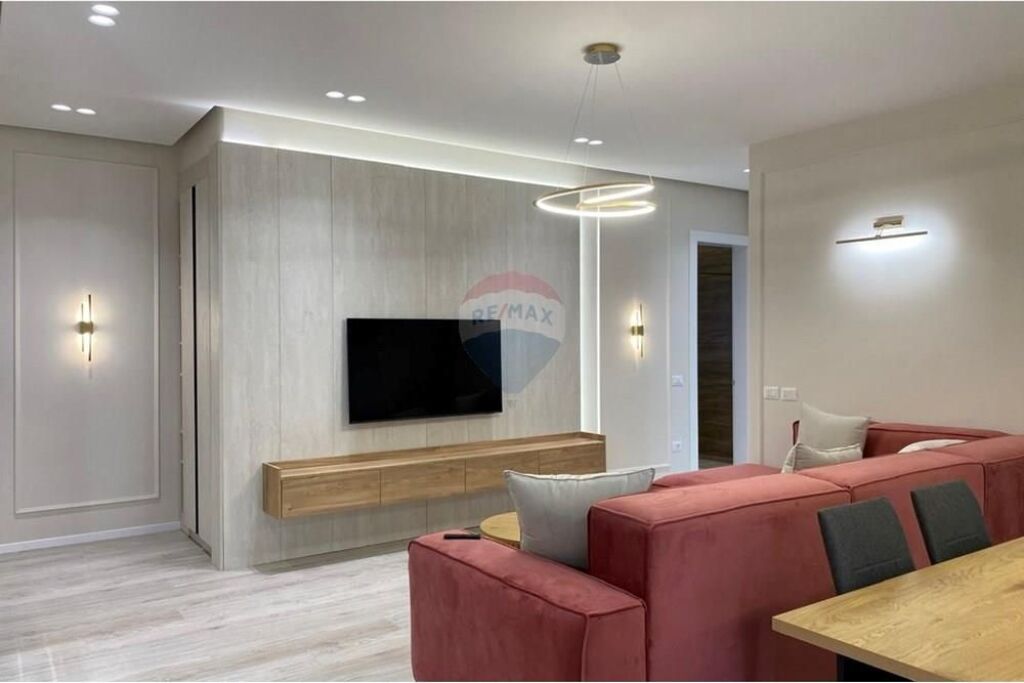 APARTMENT 2+1 PLUS PARKING FOR RENT AT DELIJORGJI