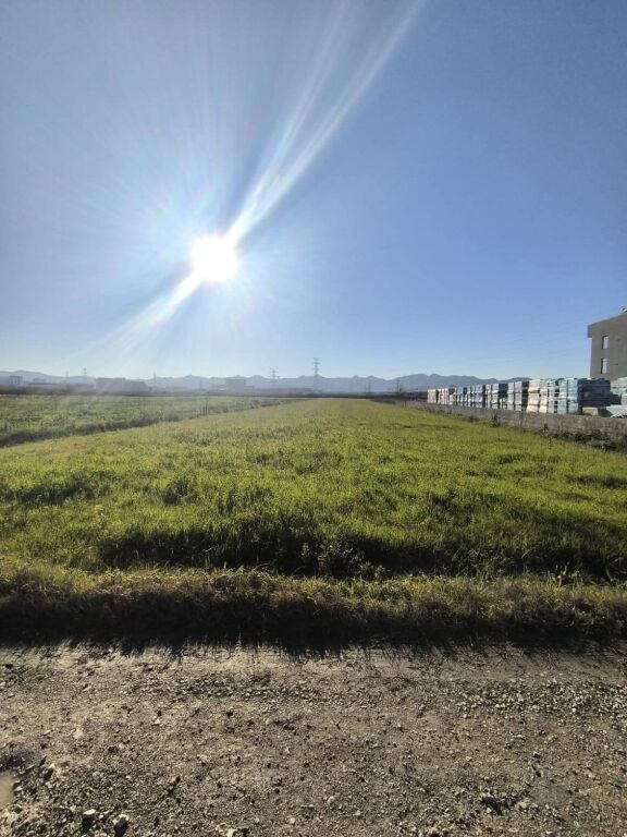 Shitet Toke 2900 m² Prane Megatek 📍