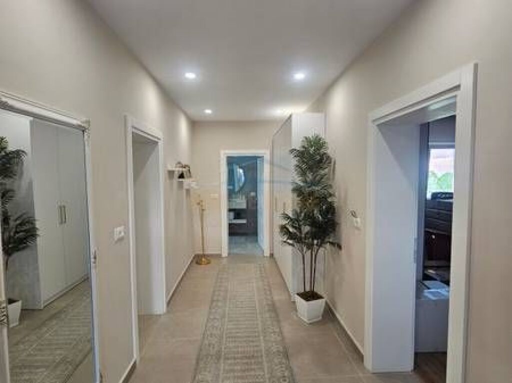 Qera, Apartament 2+1+Post Parkimi,Sauk, Tiranë.