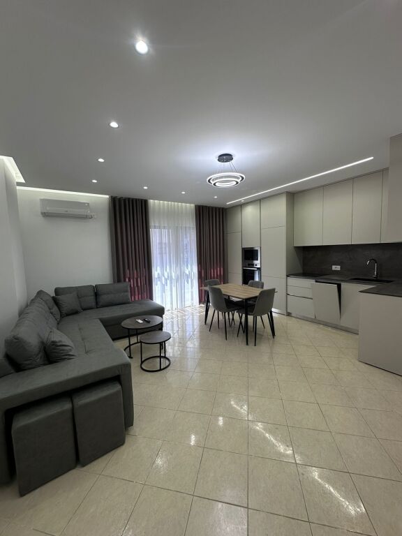 Apartament 2+1+2 Me Qera Astir !