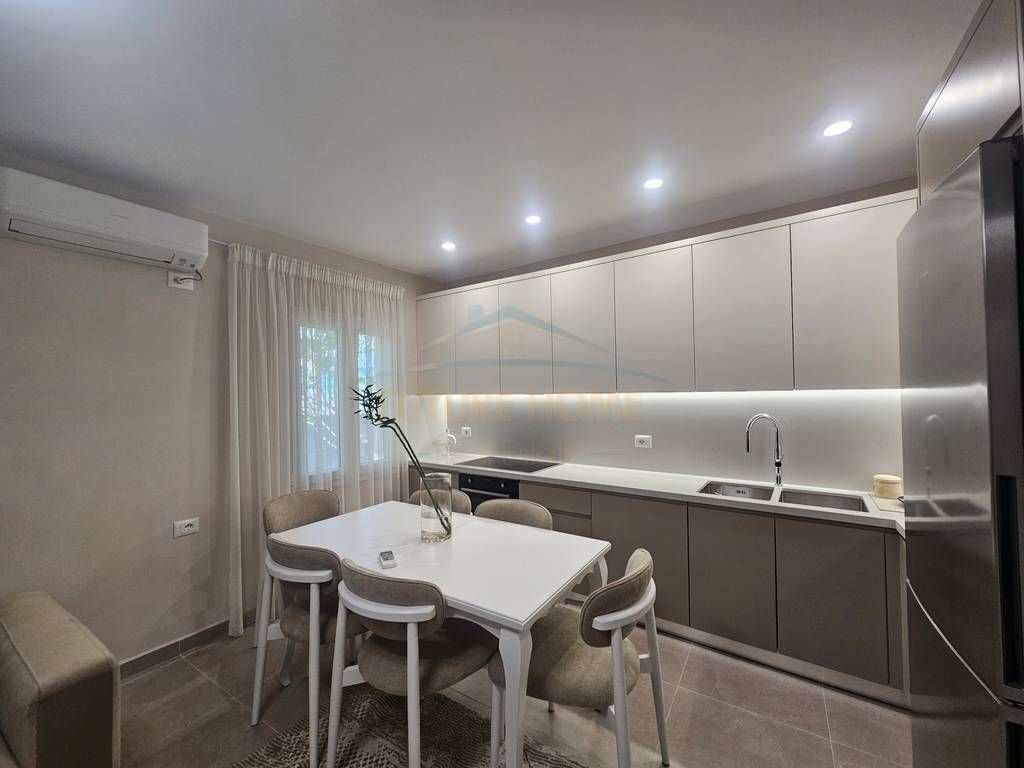 Qera, Apartament 2+1+Post Parkimi,Sauk, Tiranë.