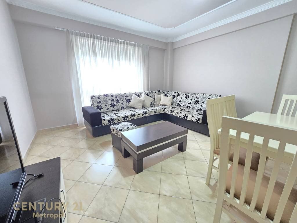 We rent out a 2+1+2+garage apartment on Jordan Misja street!