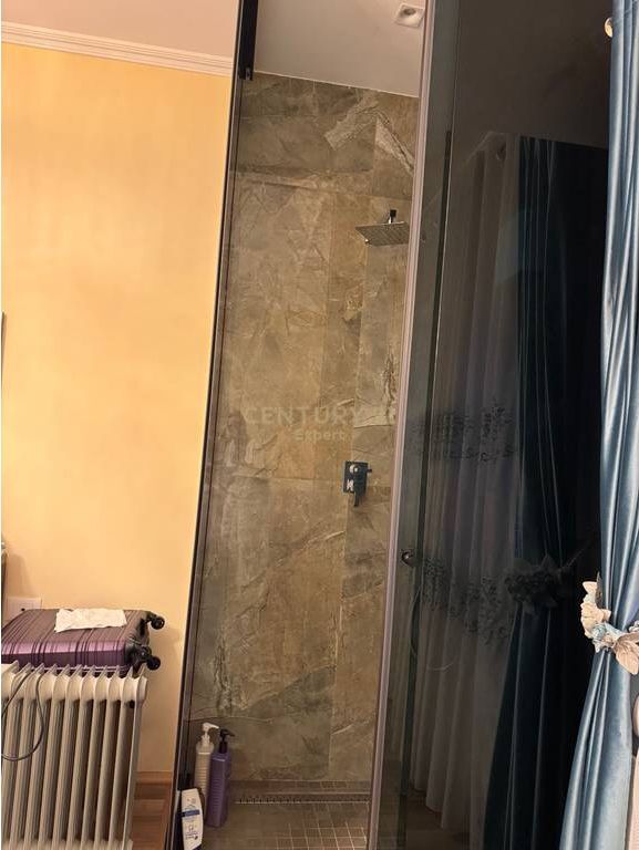 4-storey villa for sale at Kodra e Priftit