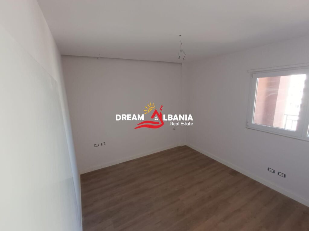 Apartament 2+1 Ne Shitje te Shkolla e Kuqe ne Tirane (ID 41212215)