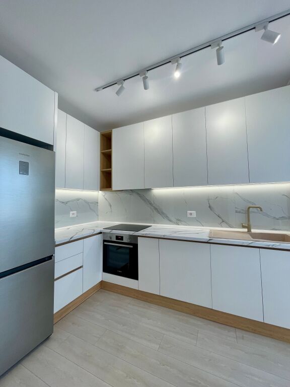 Apartament 1+1 per qira tek Petro Nini