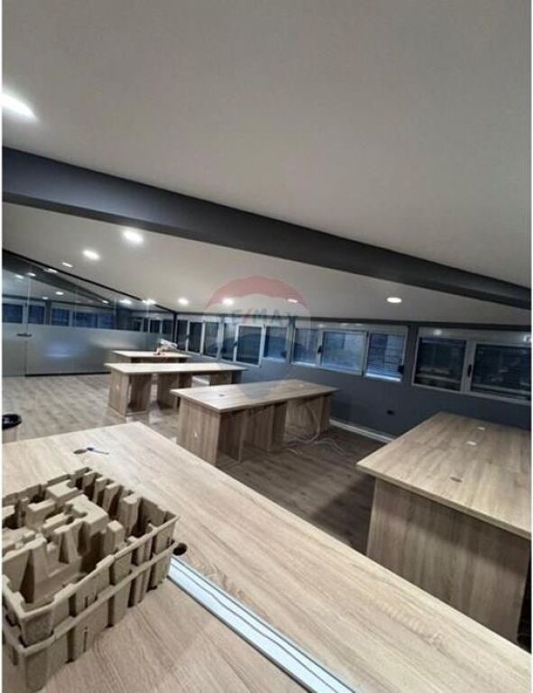 Ambient Zyrash per qira ne Rr.Todi Shkurti.