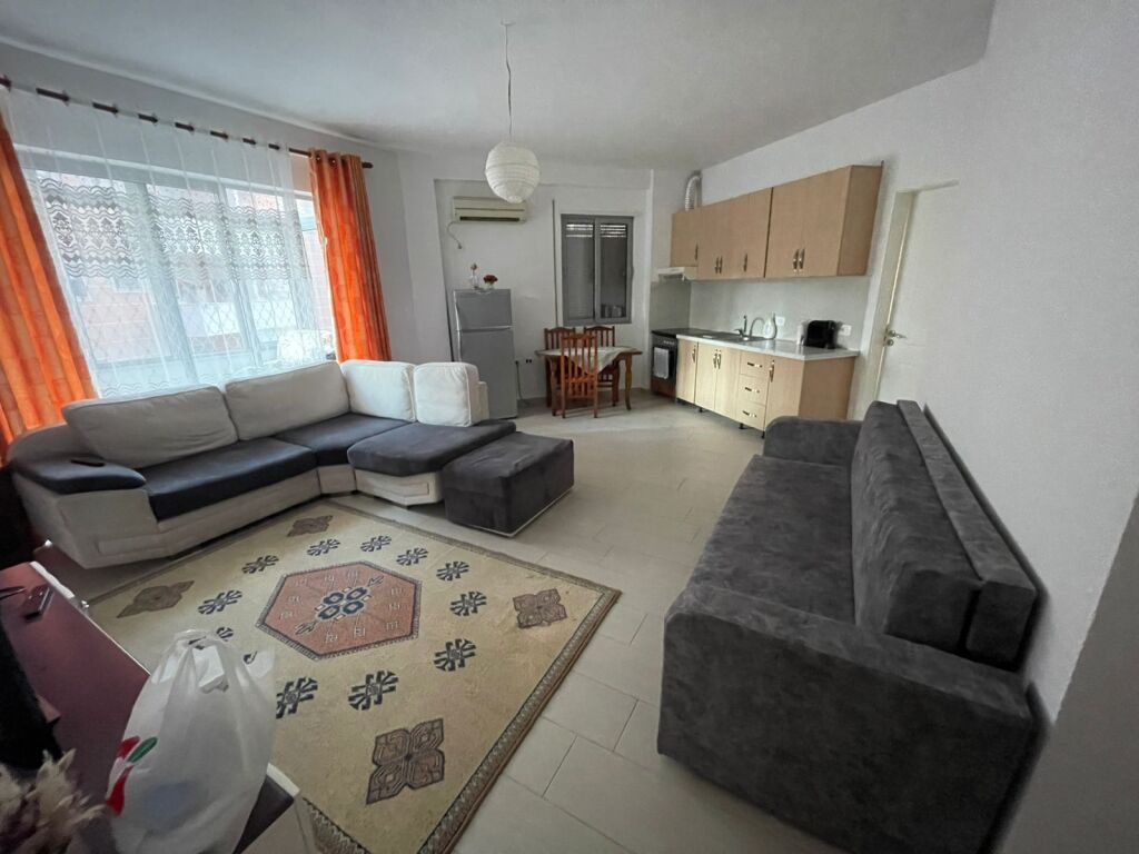 Affitto | Apartament 2 + 1 | Selitë | 400 €/mese