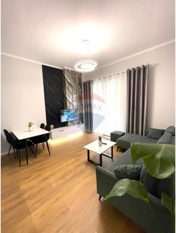 Apartament - Për Shitje - Rruga Sotir Caci, Tiranë