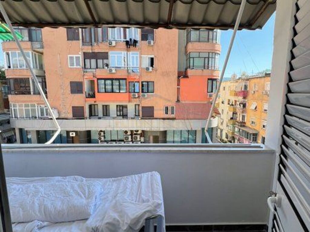 Rent, Apartment 1+1, Bllok, Tirana.