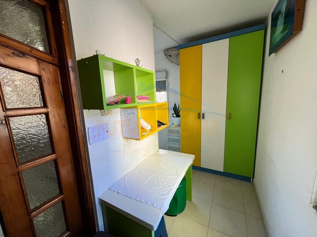 For sale, Apartment 2+1, "Qemal Mici" School, Durres