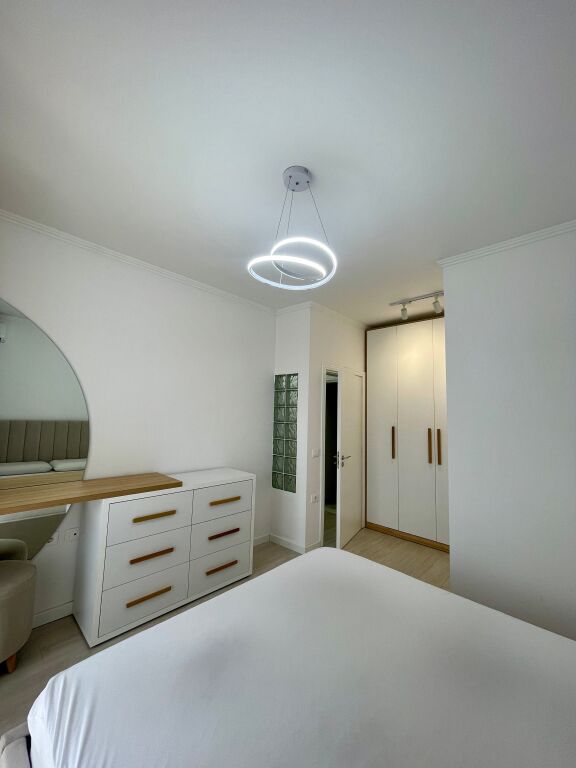 Apartament 1+1 per qira tek Petro Nini