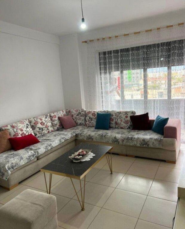 Jepet me qira 2+1+2 Astir Te Ozone 50.000 leke