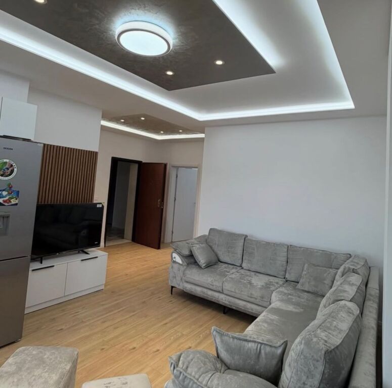 Apartament 2+1+2 për shitje në Lungomare Vlorë