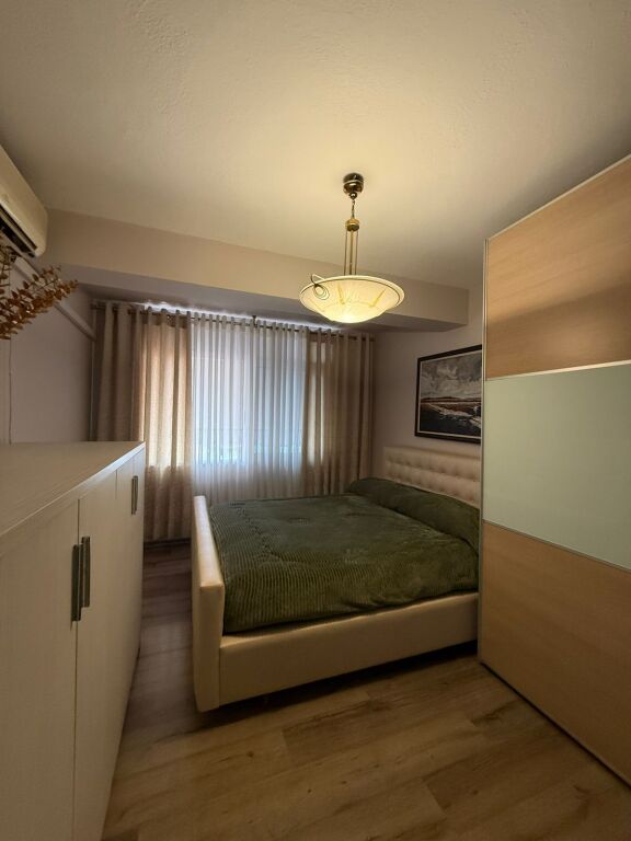 Apartament 2+1 per shitje te Rruga e Kavajes