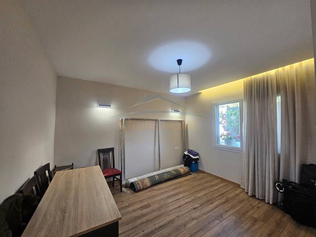 Qera, Apartament 2+1+Post Parkimi,Sauk, Tiranë
