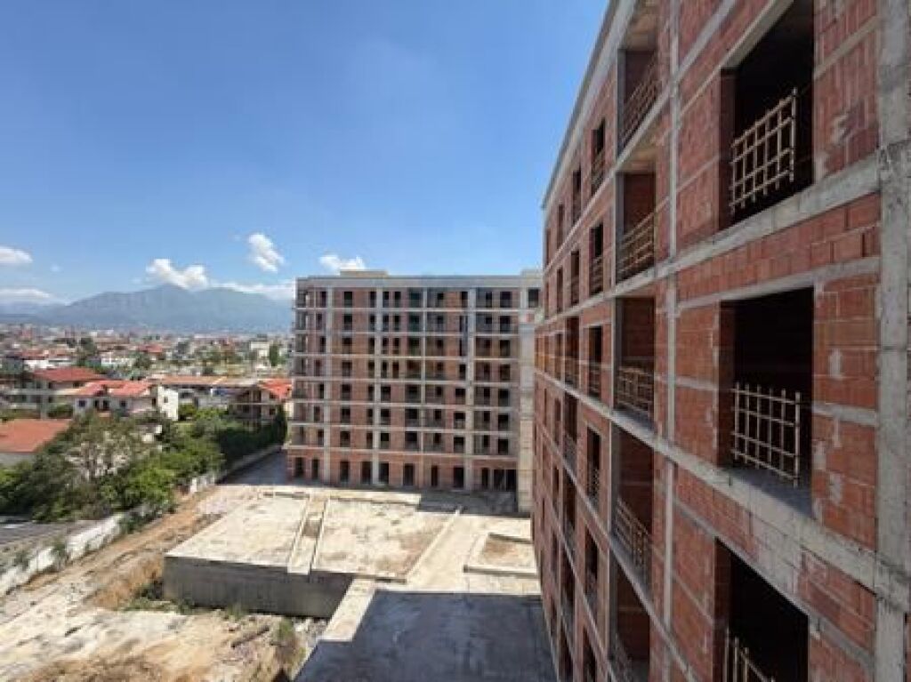 Shitet , Apartament 1+1 , Tirana Entry II , Tirane