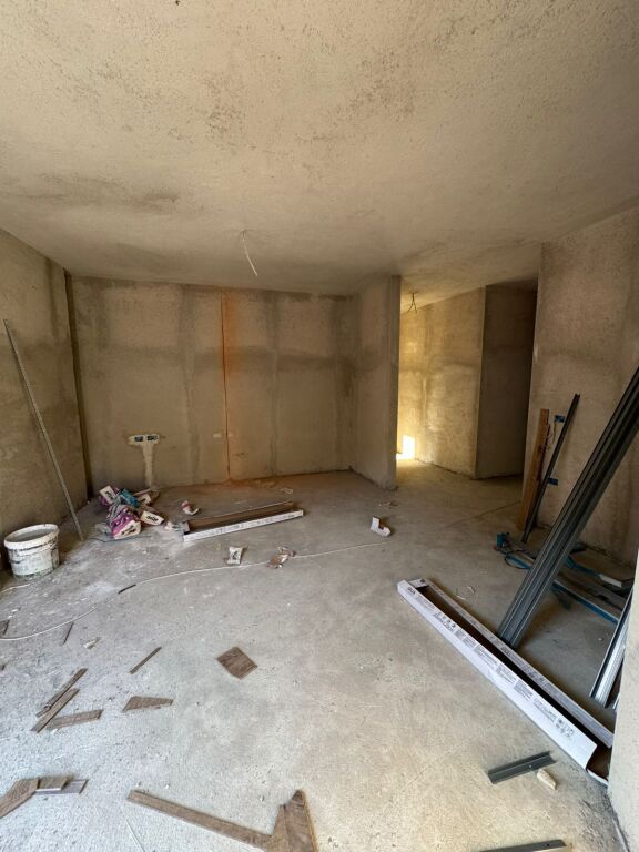 SHITET APARTAMENT PRANE RRUGES SE ELBASANIT