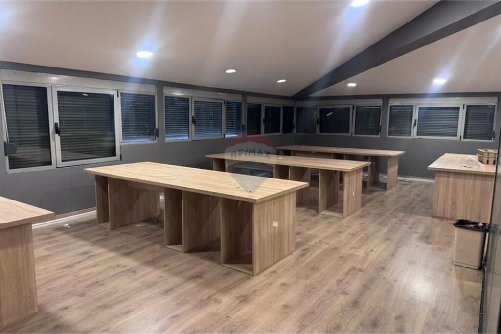 Ambient Zyrash per qira ne Rr.Todi Shkurti.