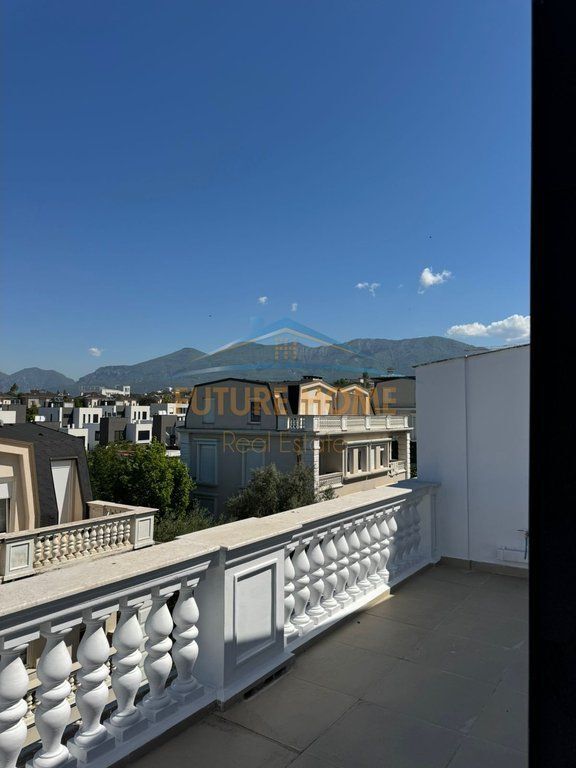 Qera, Vilë, White House Residence, TEG