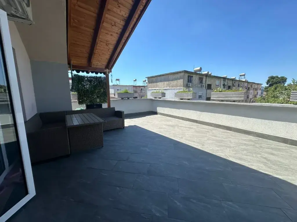 Rent | Apartament 2 + 1 | Porcelani | 750 €/month