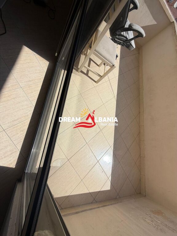 Ufficio arredato in affitto presso il Comune di Parigi, vicino al Kristal Center (ID 42611531)
