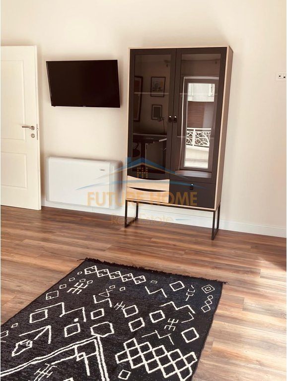 Qera, Vilë, Farke e Vogel, Tiranë