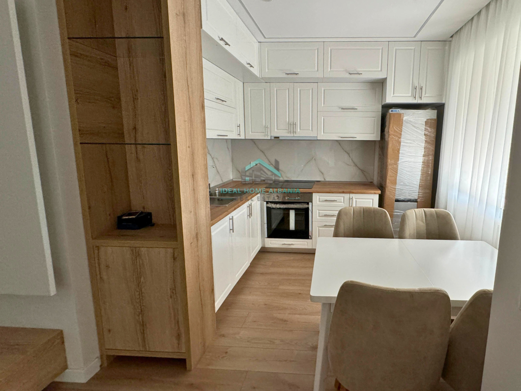 hitet Apartament 2+1+1 me Ballkon &amp; Garazh  – Uje I Ftohte, Vlore