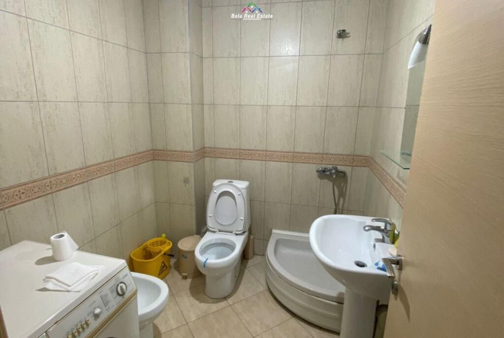 Apartament Me qera 1+1 Tek Komuna e Parisit (ID B2101665) Tirane