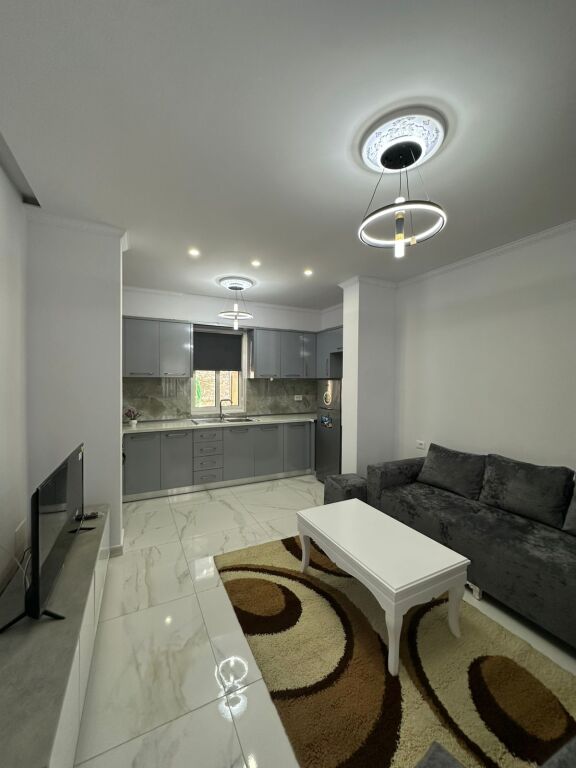 Affitto | Shtëpi private 2 + 1 | Kodra E Priftit | 500 €/mese