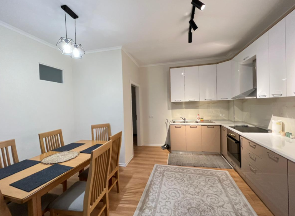 🏡 2+1 + Parcheggio in affitto – Giardino Botanico