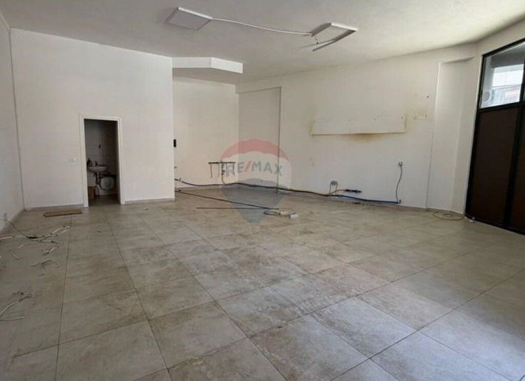 Locale commerciale in affitto al Bulevardi Ri ID: 530191075-44