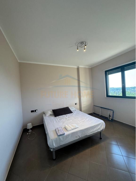 Shitet, Apartament 2+1+2, Fresk.