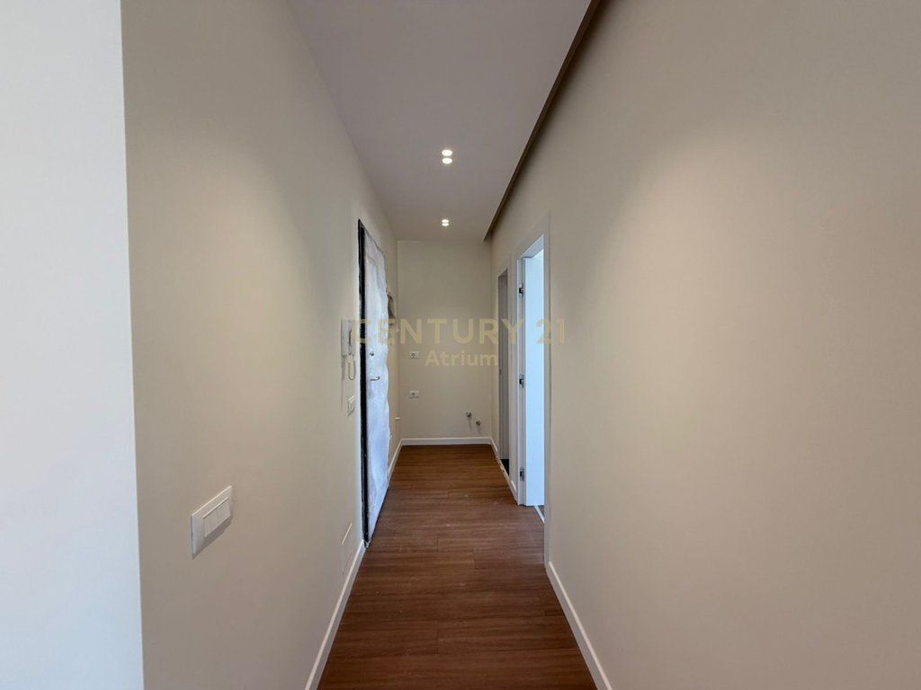 VENDESI APPARTAMENTO 2+1+ POSTO AUTO VICINO AL NUOVO MATERNITÀ!