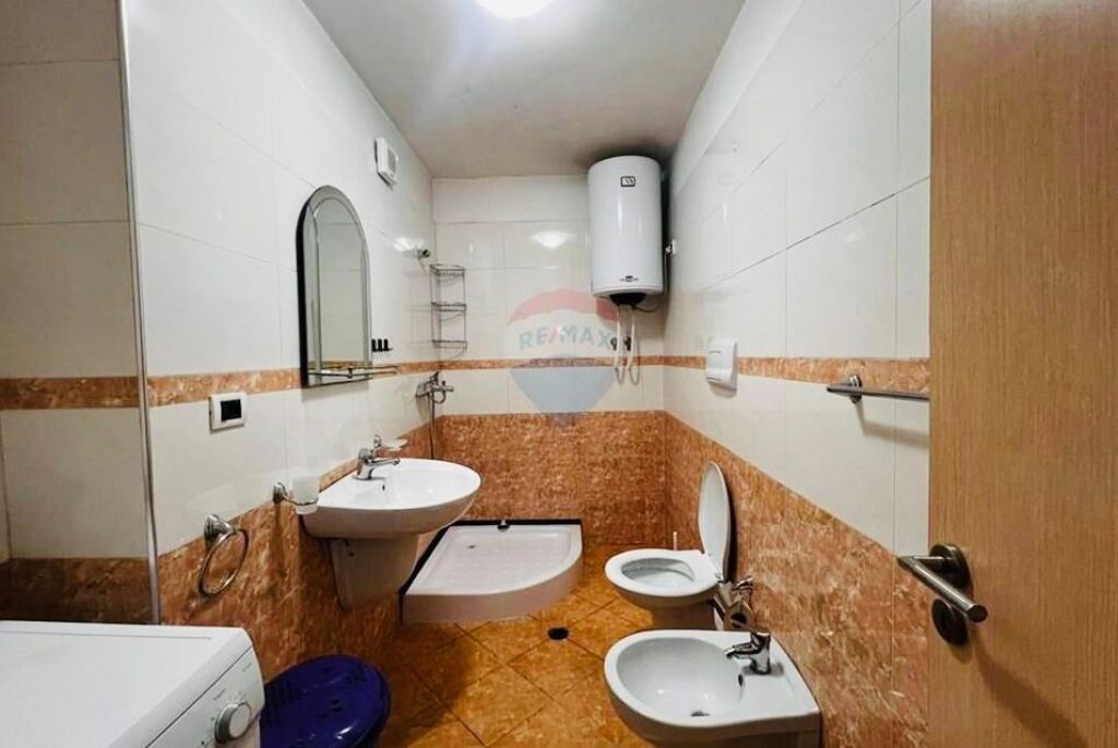 Apartament 2+1 Ish Tregu Elektrik