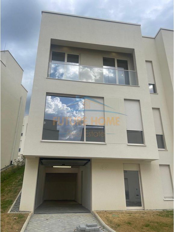 Shitet, Vilë 3-kateshe, Residenca AbA, Farke