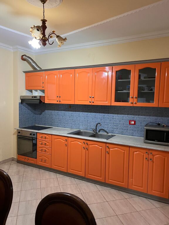 For rent 2+1 Train Station Old Mill 500 thousand lek