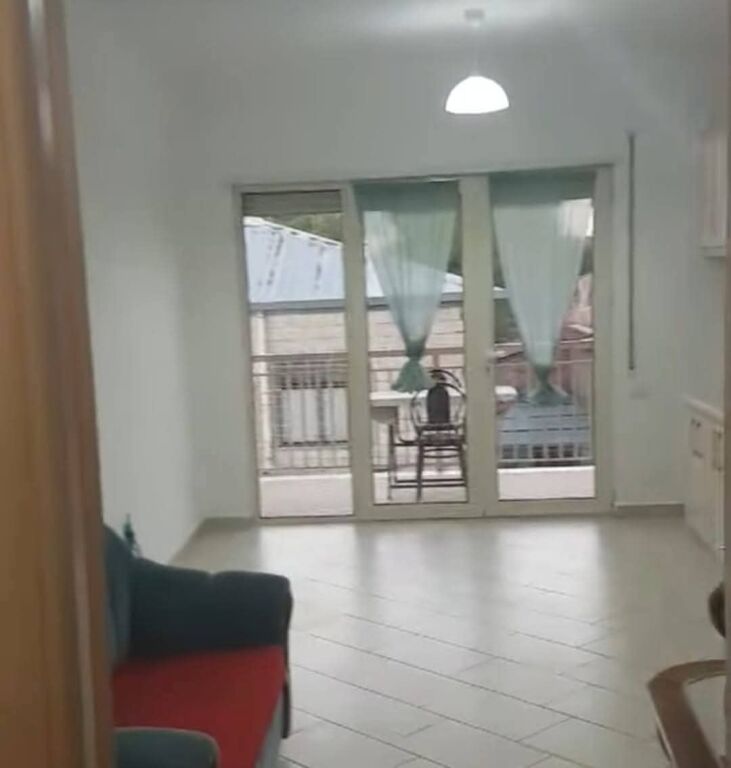 1+1,pjeserisht i mobiluar,don bosko,cmimi 450 mije leke