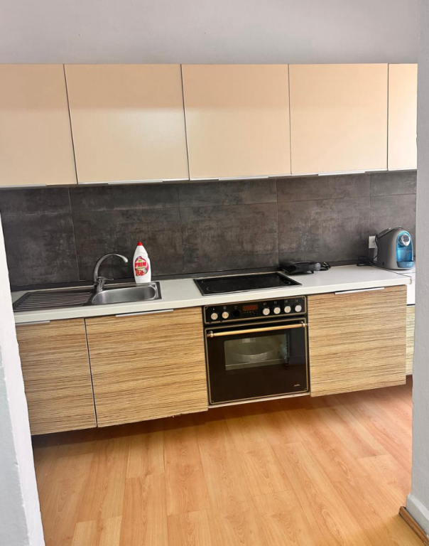 Affitto | Apartament 1 + 1 | Rruga Myslym Shyri | 500 €/mese