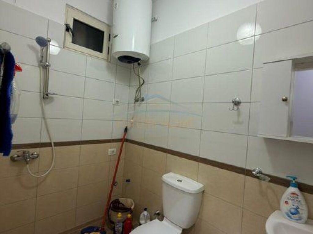 Shitet, Apartament 2+1+2, Rotonda e Astirit, Tirane.