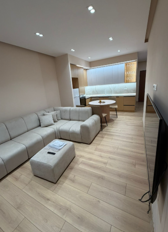 🏢 Apartament me qira 2+1+2 – Vision Plus