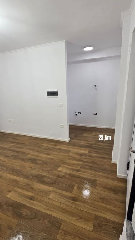 2 studios for sale, Former Diplomat 1