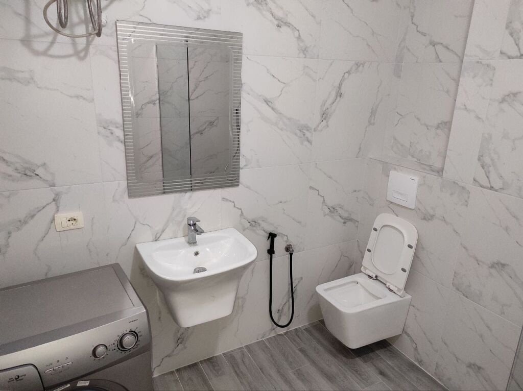 Affittasi 3+1+2 con parcheggio al Lago Secco