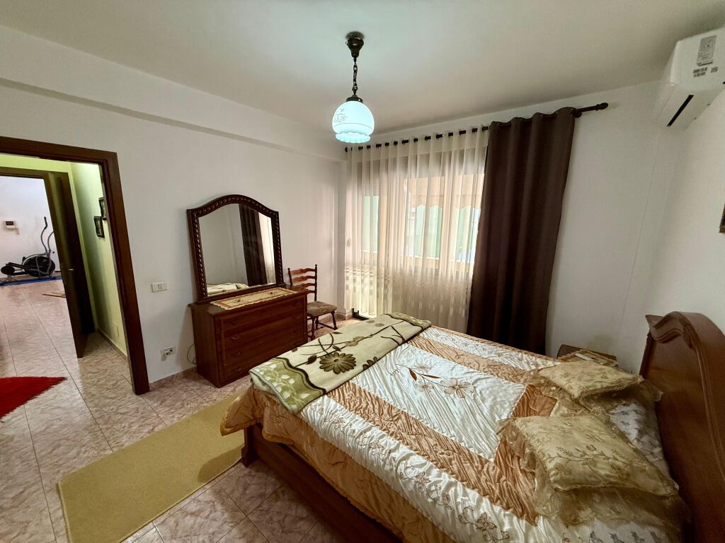 AFFITTO Appartamento 2+1+2 Con Balcone 📍 Ish Blloku, Tirana ✨