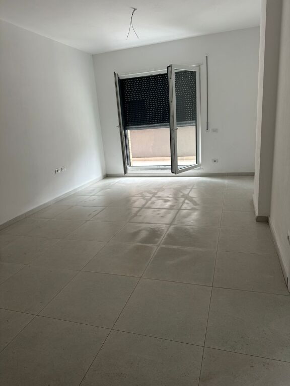 🏢 Appartamento 2+1 in affitto a Paskuqan💰 60.000 lek/mese